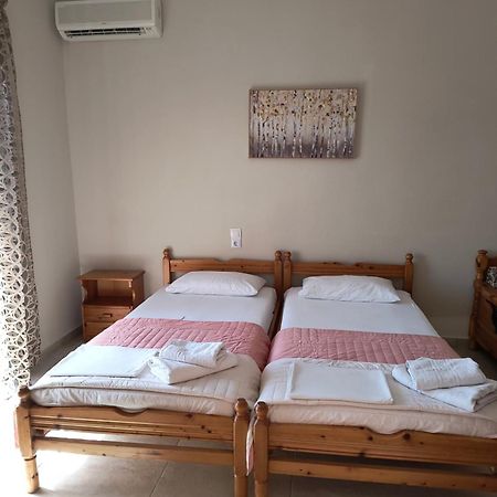 אמודיה Kostas Christos Rooms מראה חיצוני תמונה